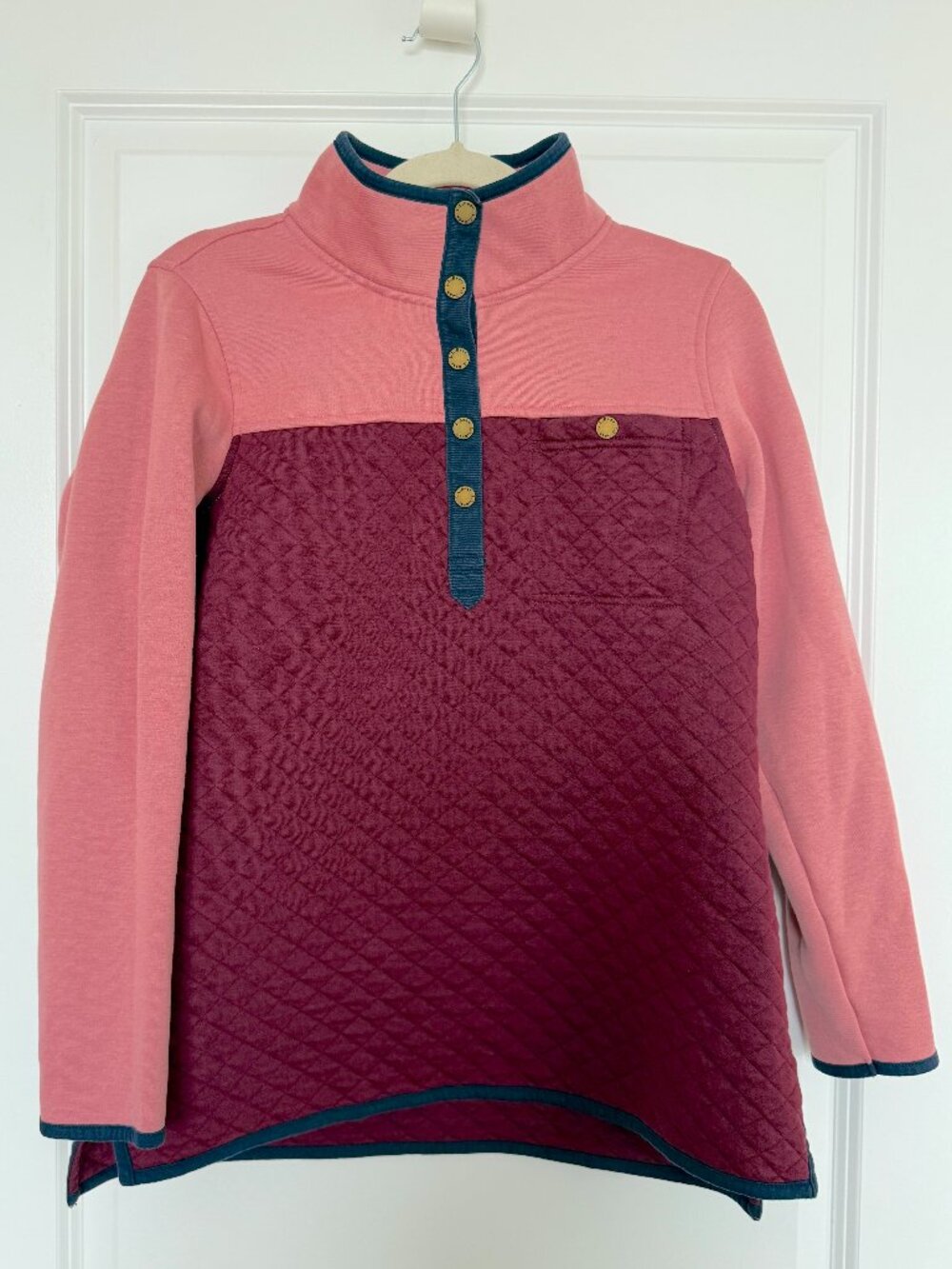 Adorable L.L.Bean Pink Purple Blue Quilted Pullover Snap Closure - Women's M